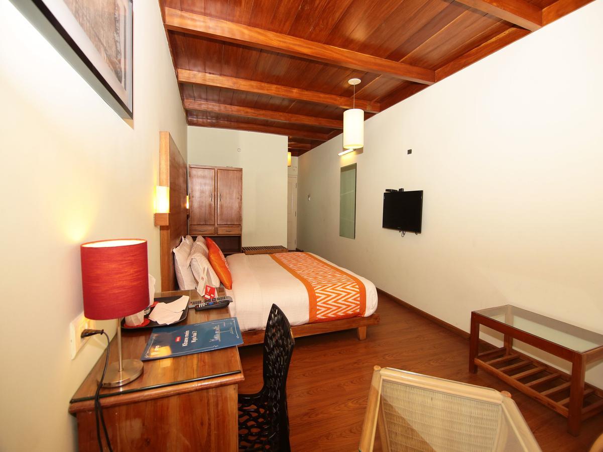 Sn Hotel Munnar Esterno foto