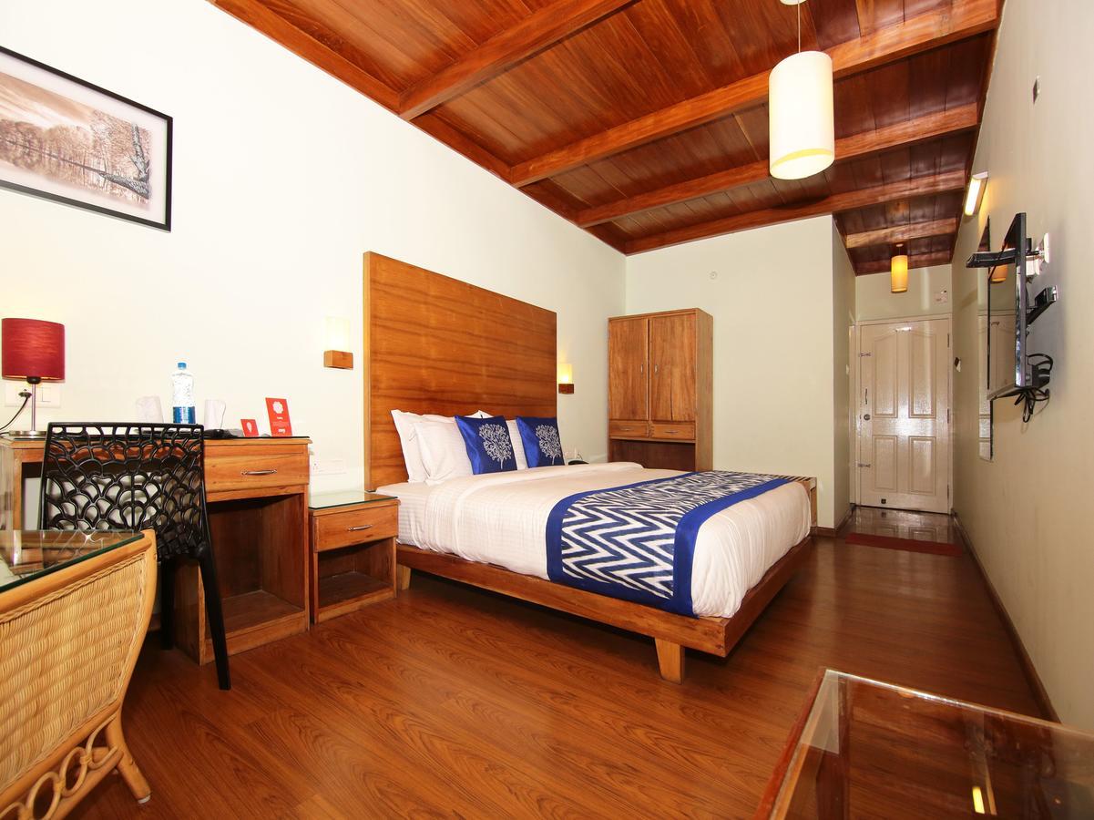 Sn Hotel Munnar Esterno foto