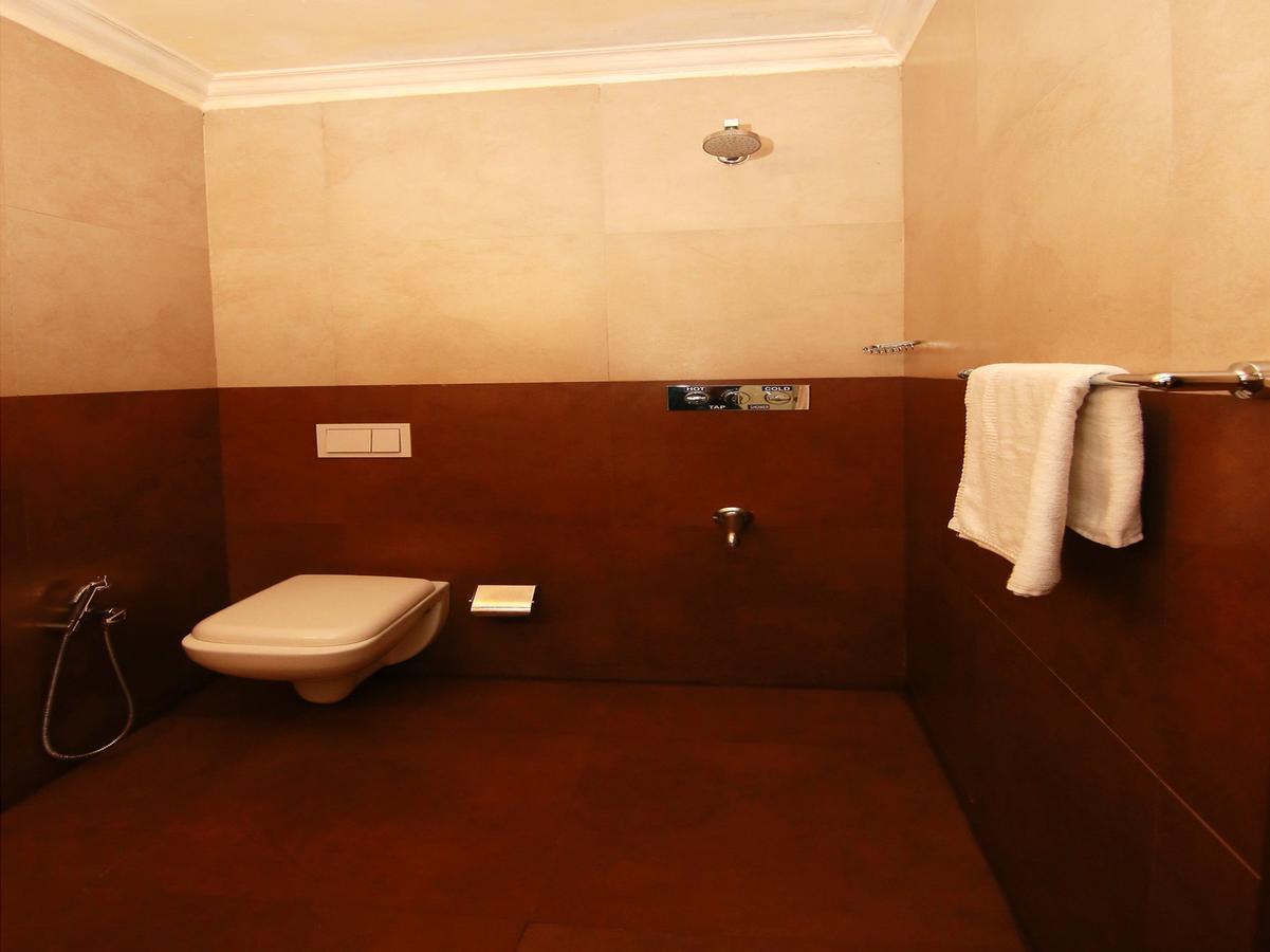 Sn Hotel Munnar Esterno foto