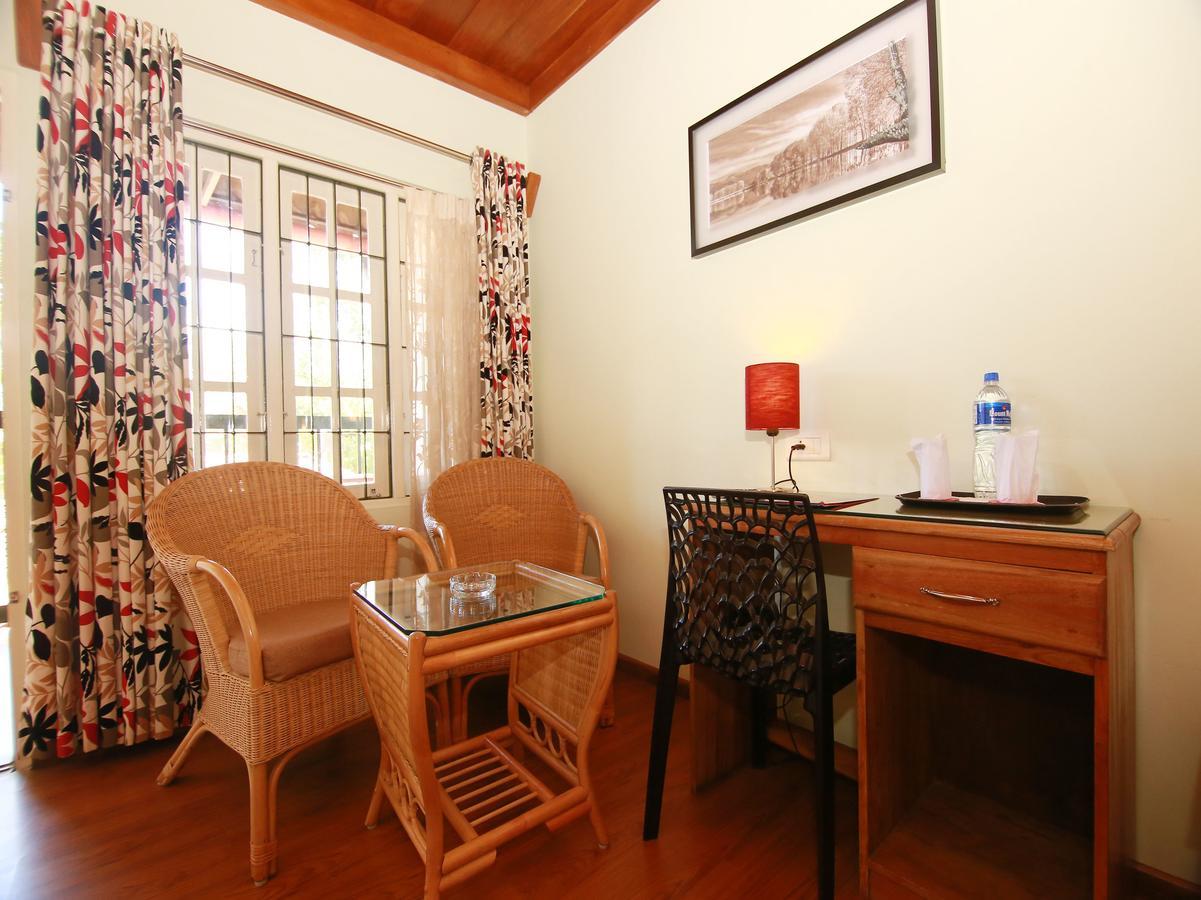Sn Hotel Munnar Esterno foto
