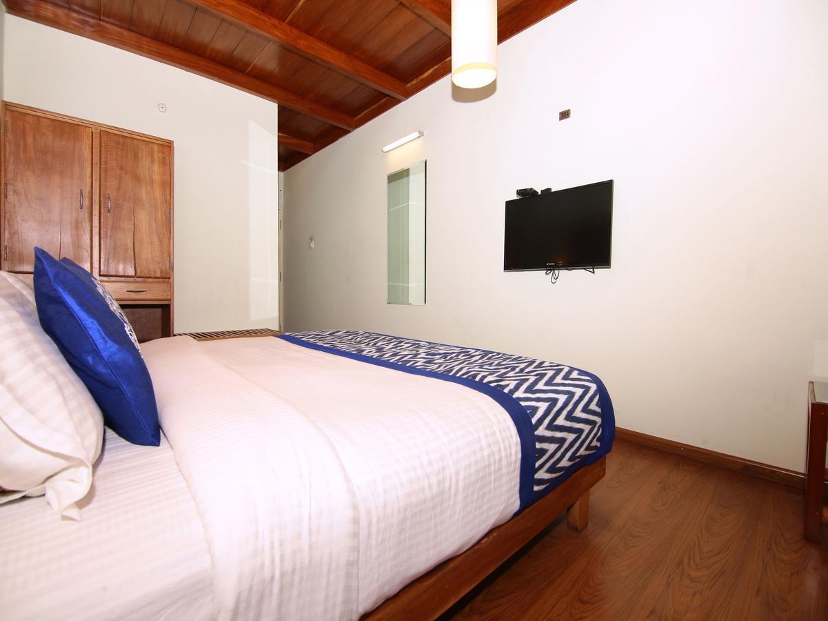 Sn Hotel Munnar Esterno foto